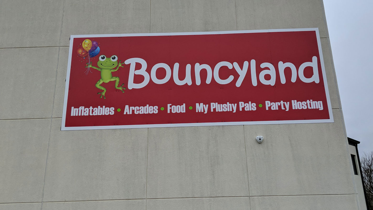 Bouncyland is a Family Activity Entertainment Center For Kids & Children in Muncie, Indiana! Features 15 bounce houses, toddler zone play area, arcade, birthday party hosting, Gellyball like paintball but without the stain or sting, My Plushy Pals where you can create your own stuffed animal, and concessions & dining! There's so many fun things for kids & children to do at Bouncyland in Muncie!